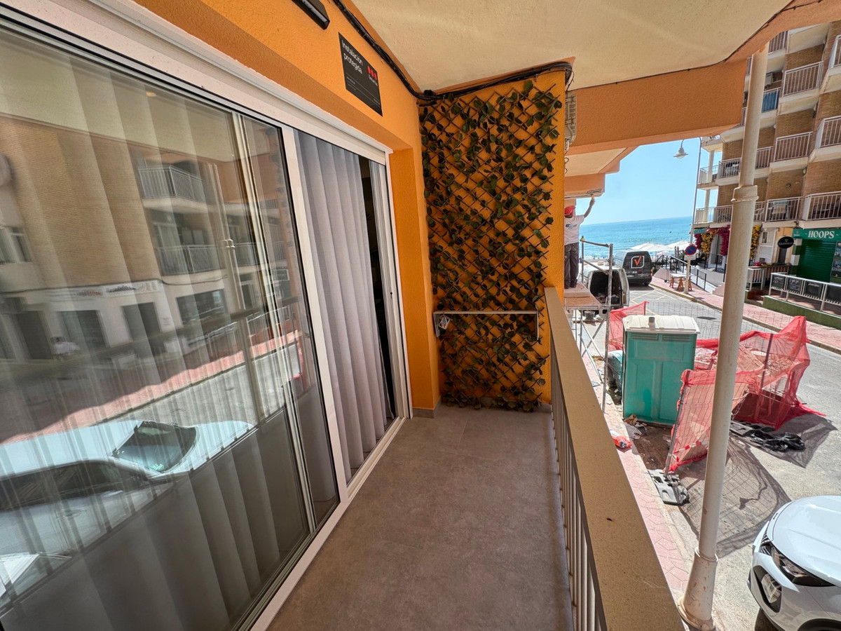 Se vende Apartamento Planta Baja de 3 dormitorios en Costa Blanca, Alicante, España