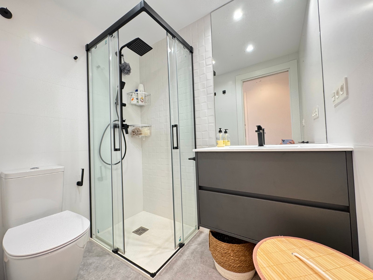 Se vende Apartamento Planta Baja de 3 dormitorios en Costa Blanca, Alicante, España