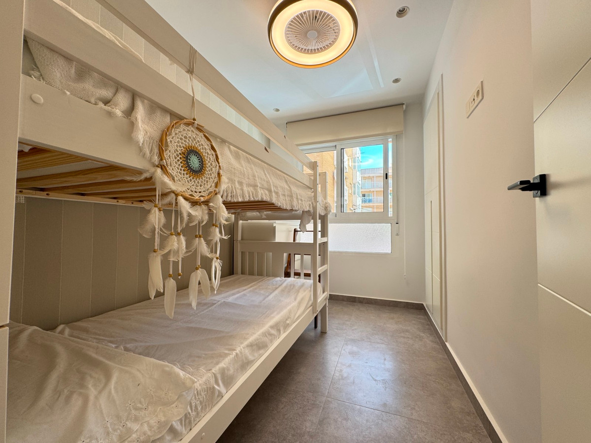 Se vende Apartamento Planta Baja de 3 dormitorios en Costa Blanca, Alicante, España