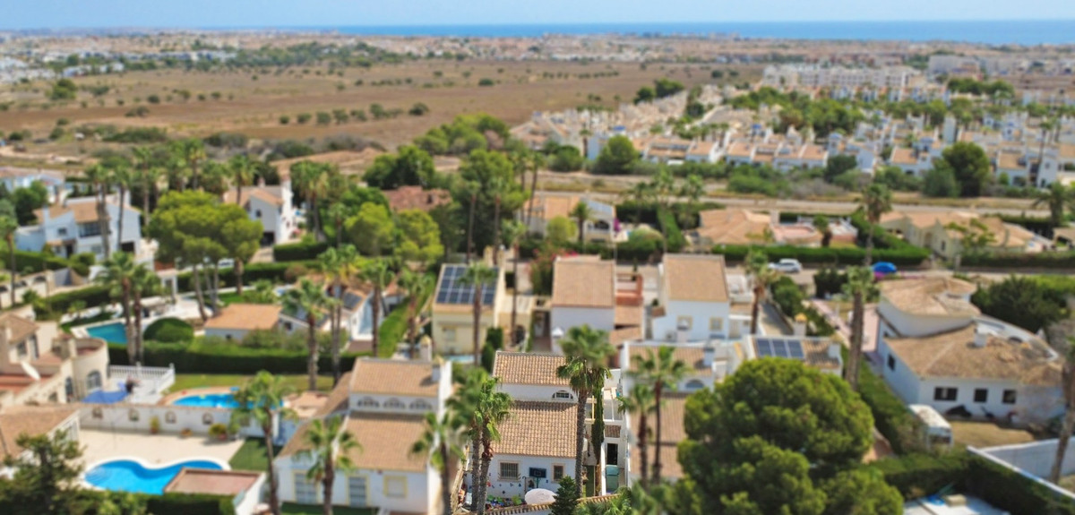 3 Bed Townhouse for sale in Villamartin Costa Blanca, Alicante, Spain