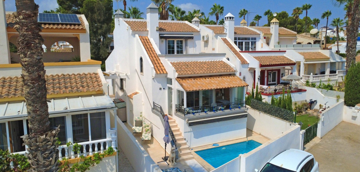 3 Bed Townhouse for sale in Villamartin Costa Blanca, Alicante, Spain