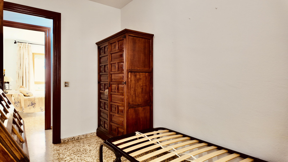 Se vende Apartamento Planta Media de 4 dormitorios en Costa Del Sol, Málaga, España