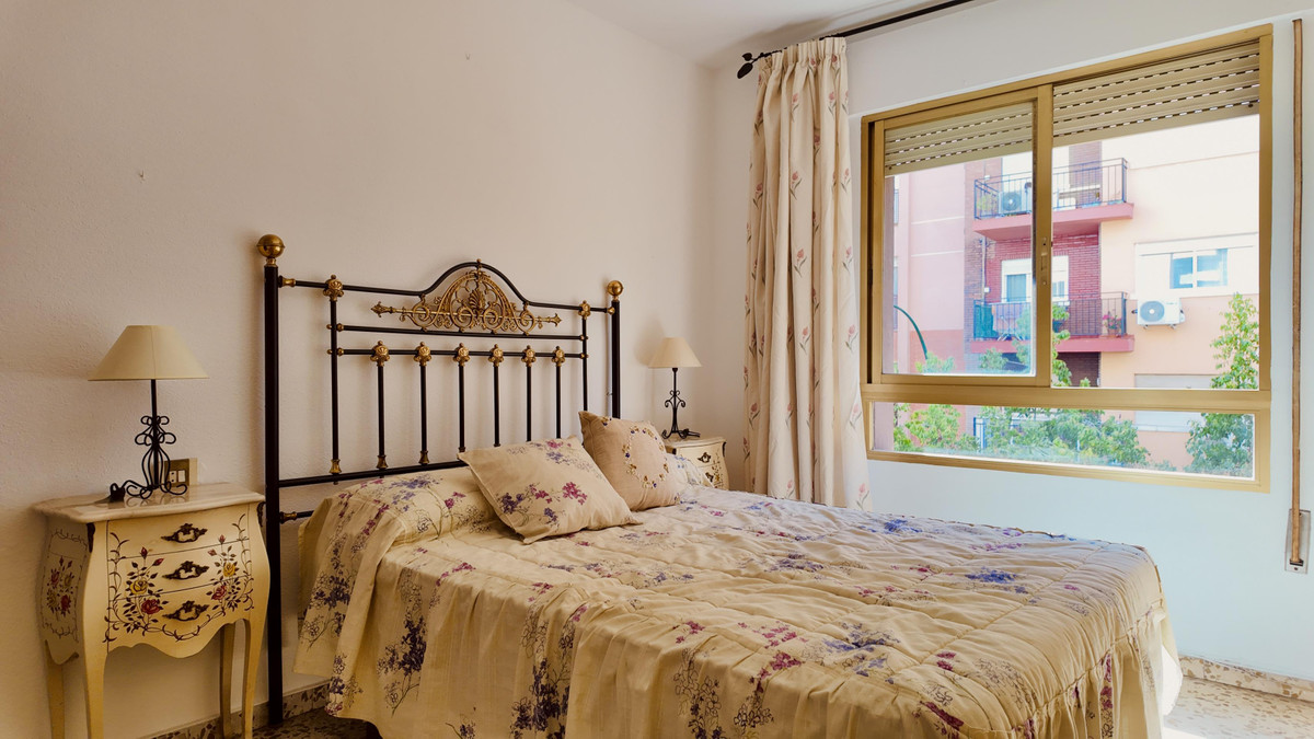 Se vende Apartamento Planta Media de 4 dormitorios en Costa Del Sol, Málaga, España