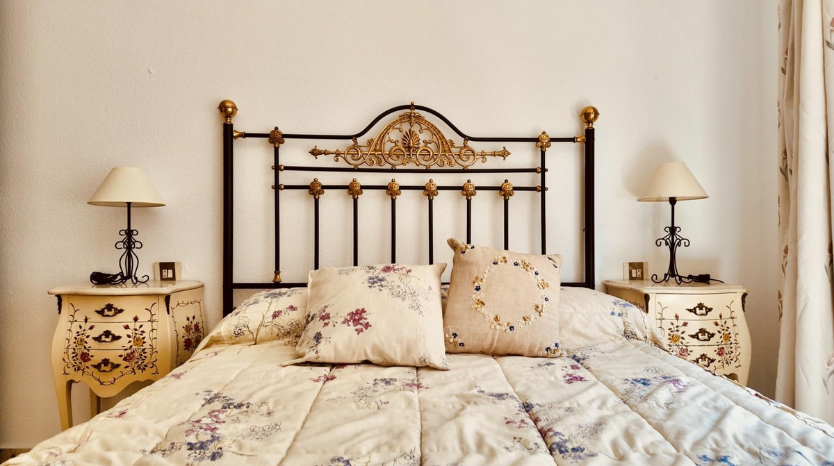 Se vende Apartamento Planta Media de 4 dormitorios en Costa Del Sol, Málaga, España