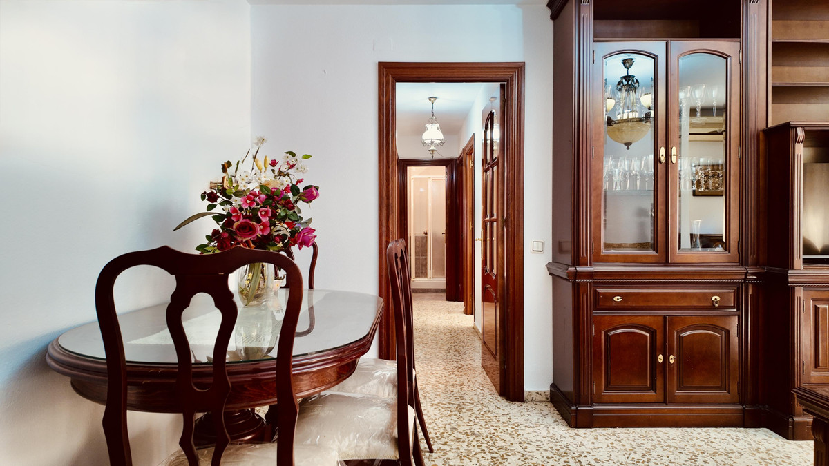 Se vende Apartamento Planta Media de 4 dormitorios en Costa Del Sol, Málaga, España
