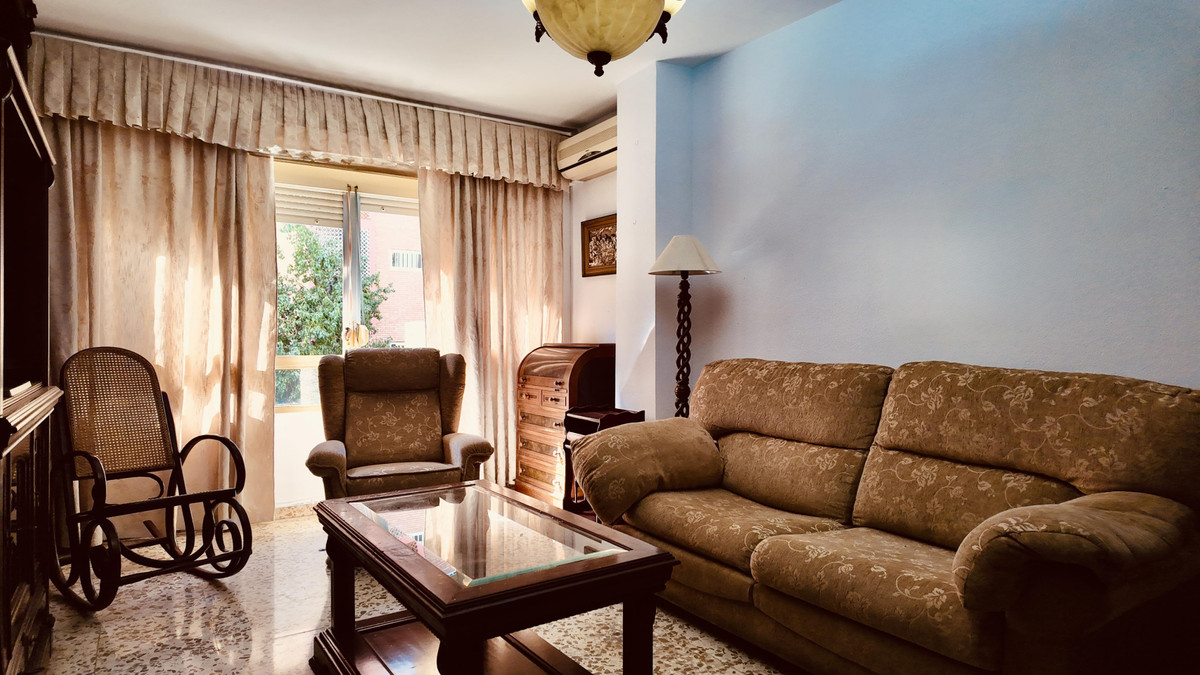 Se vende Apartamento Planta Media de 4 dormitorios en Costa Del Sol, Málaga, España