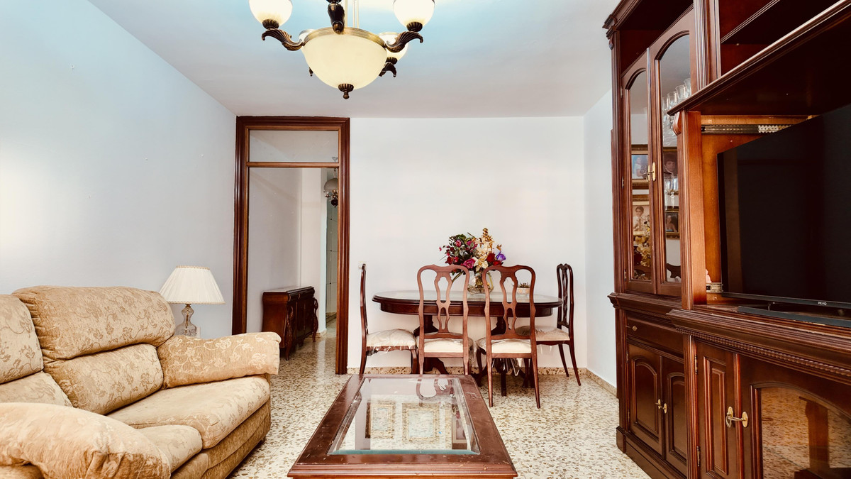 Se vende Apartamento Planta Media de 4 dormitorios en Costa Del Sol, Málaga, España