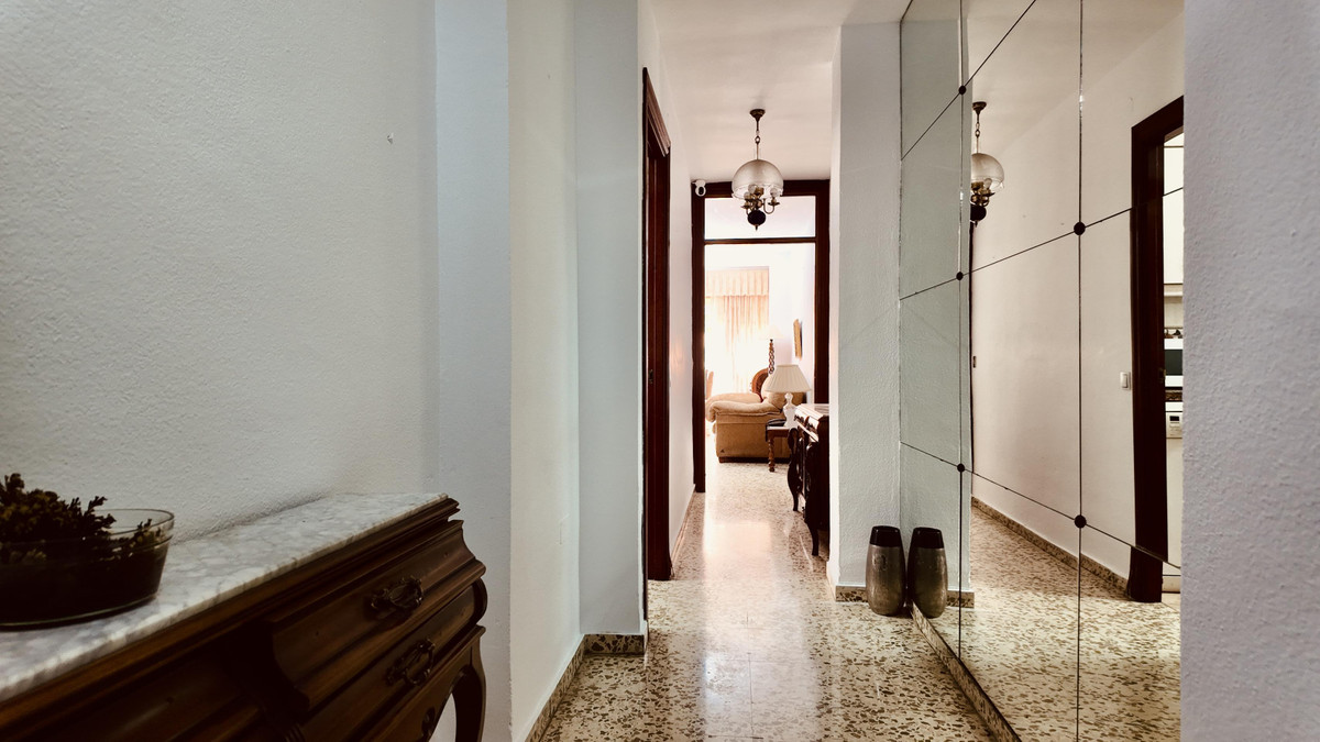 Se vende Apartamento Planta Media de 4 dormitorios en Costa Del Sol, Málaga, España