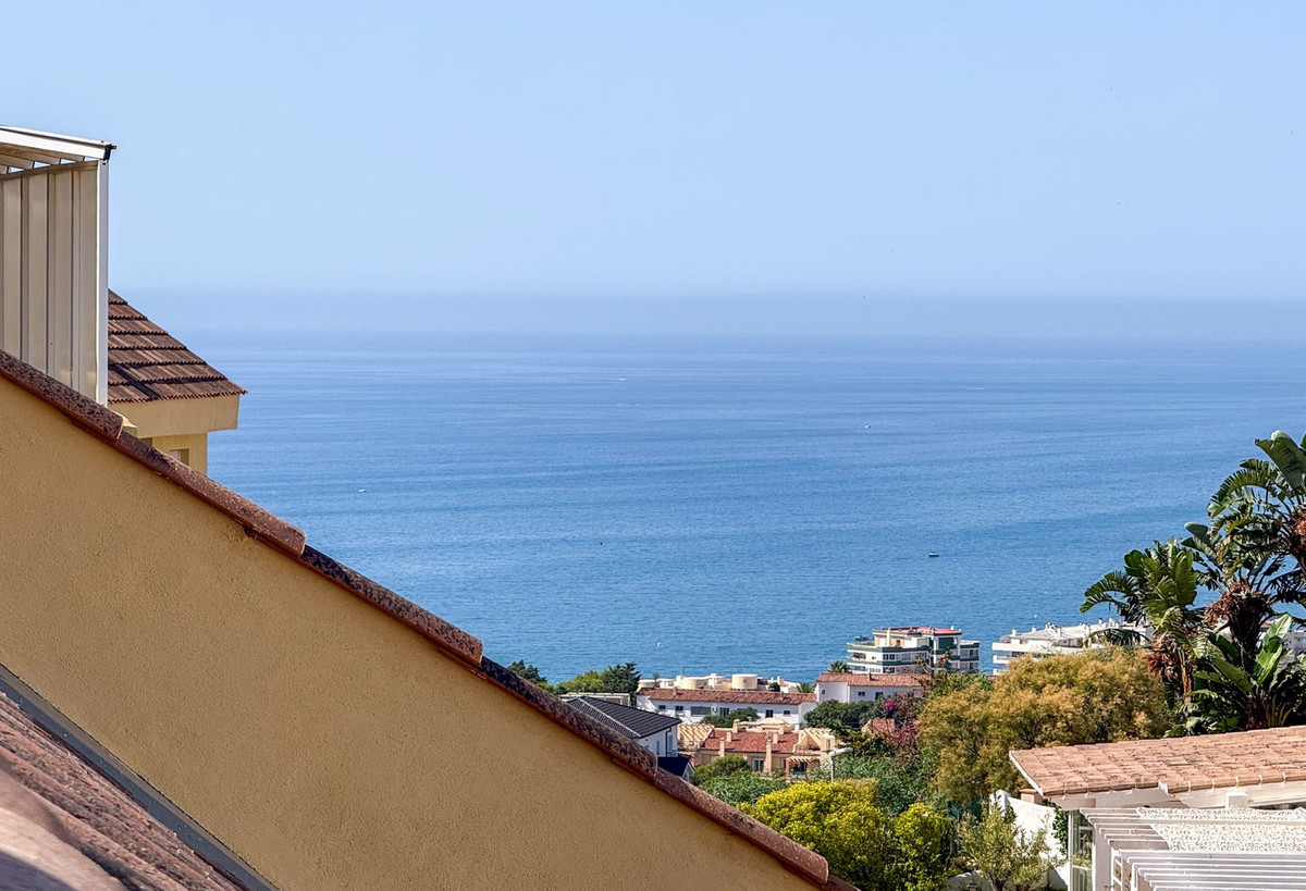 2 Bed Apartment for sale in Torreblanca Costa Del Sol, Málaga, Spain