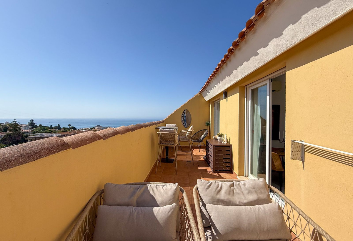 2 Bed Apartment for sale in Torreblanca Costa Del Sol, Málaga, Spain
