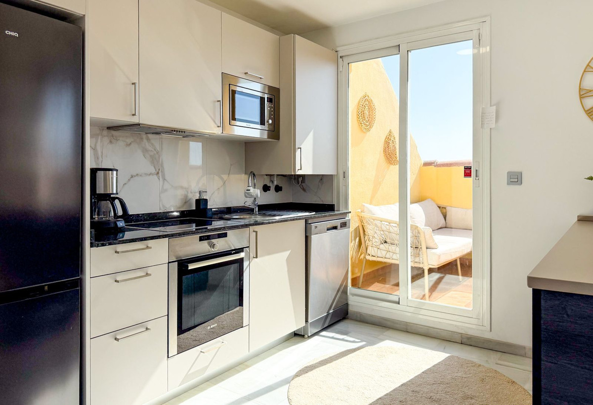 2 Bed Apartment for sale in Torreblanca Costa Del Sol, Málaga, Spain