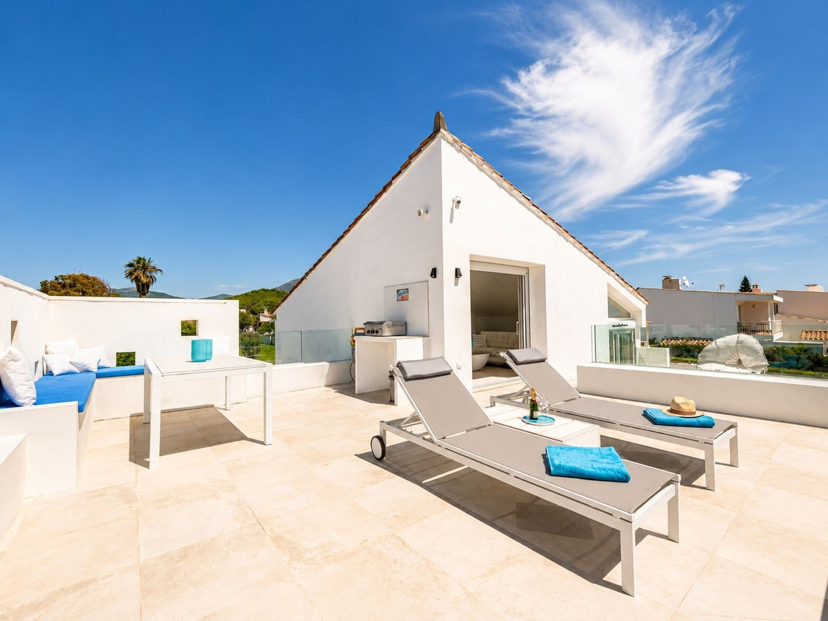 4 Bed Townhouse for sale in Estepona Costa Del Sol, Málaga, Spain