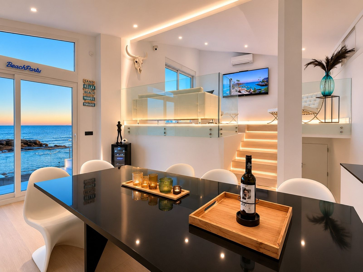 4 Bed Townhouse for sale in Estepona Costa Del Sol, Málaga, Spain