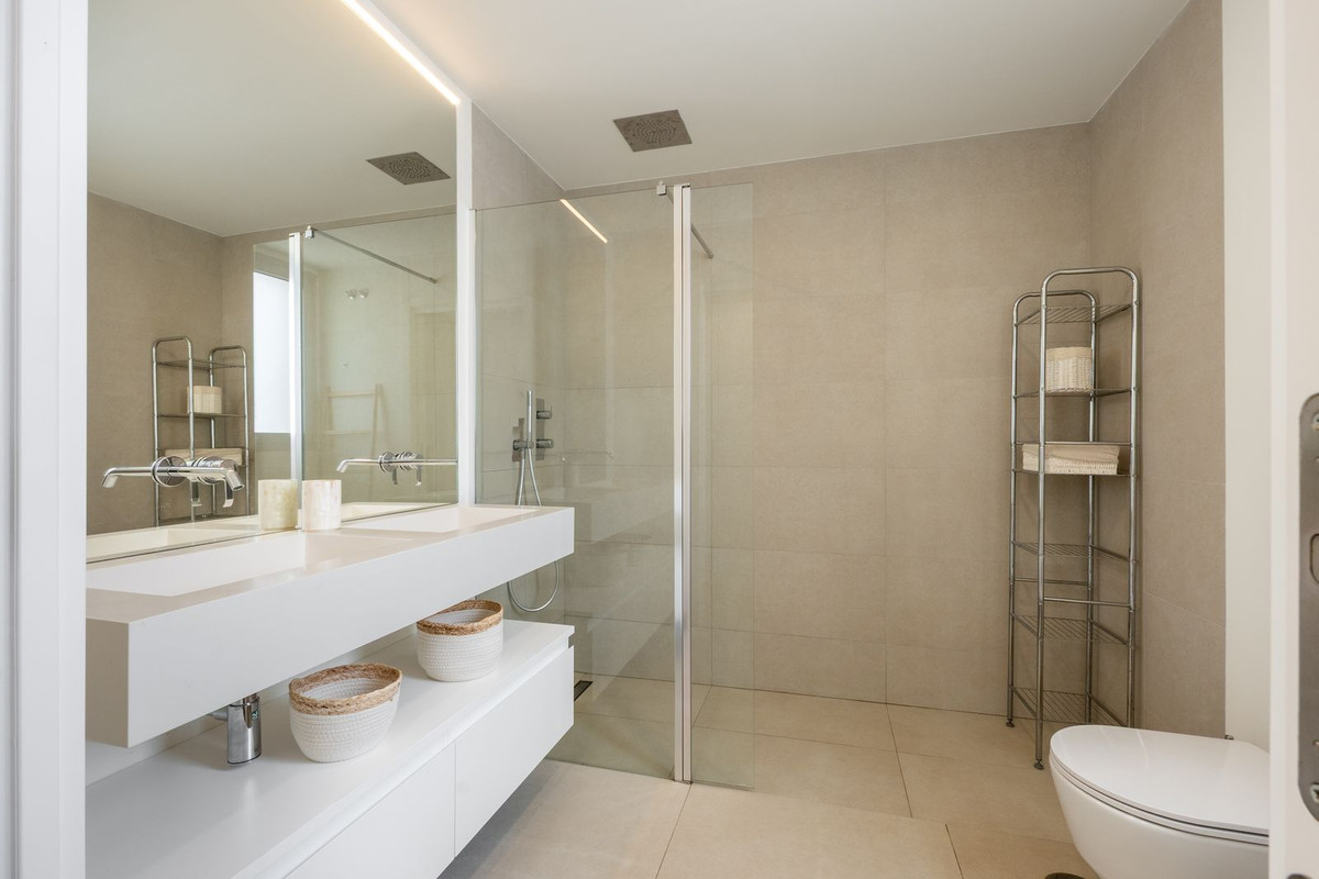 3 Bed Apartment for sale in La Cala De Mijas Costa Del Sol, Málaga, Spain