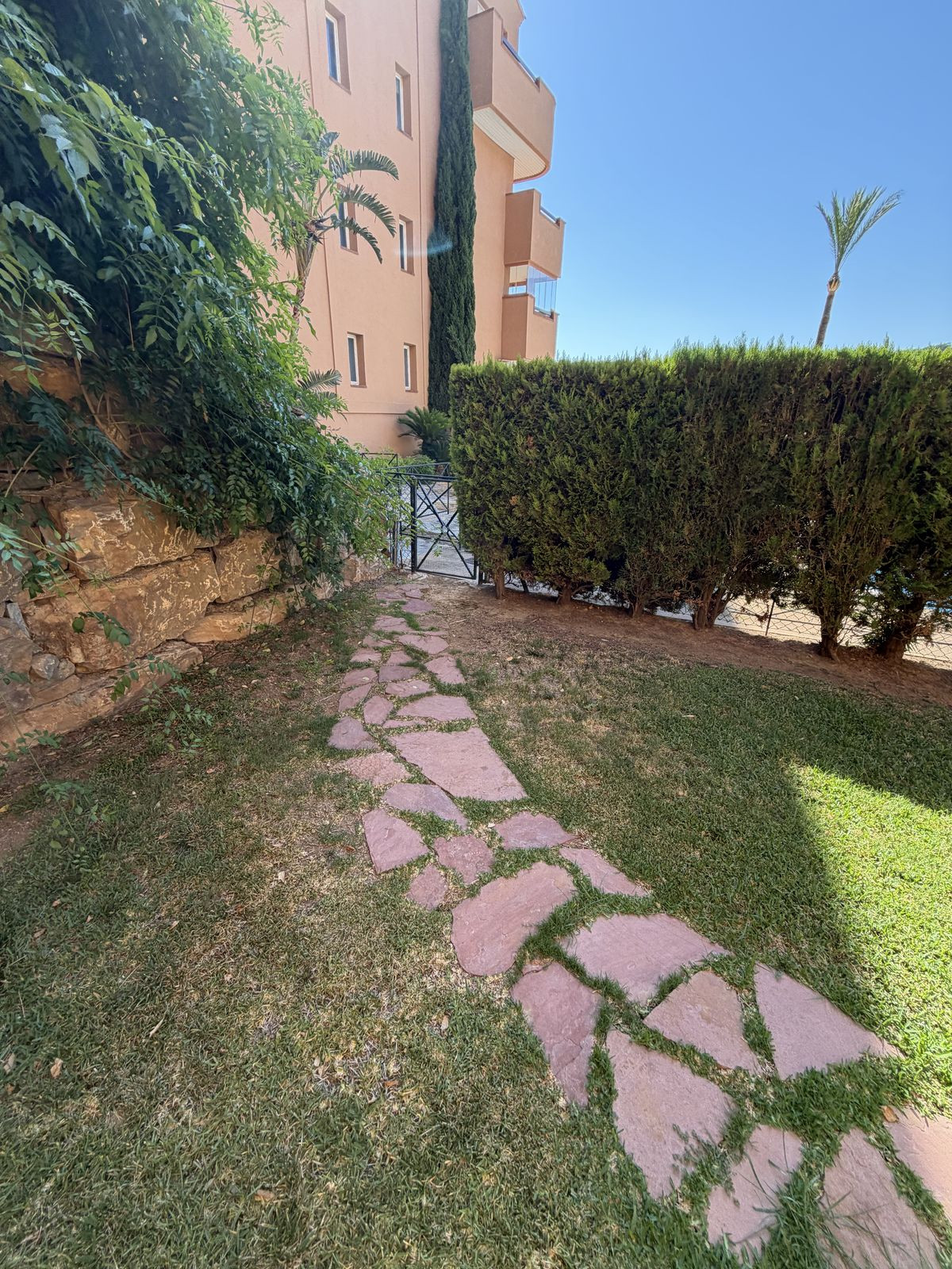 Se vende Apartamento Planta Baja de 2 dormitorios en Costa Del Sol, Málaga, España