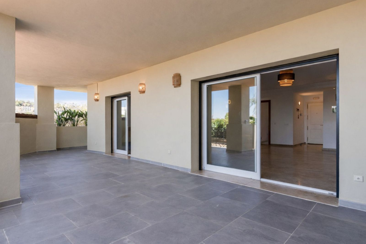 3 Bed Apartment for sale in Estepona Costa Del Sol, Málaga, Spain