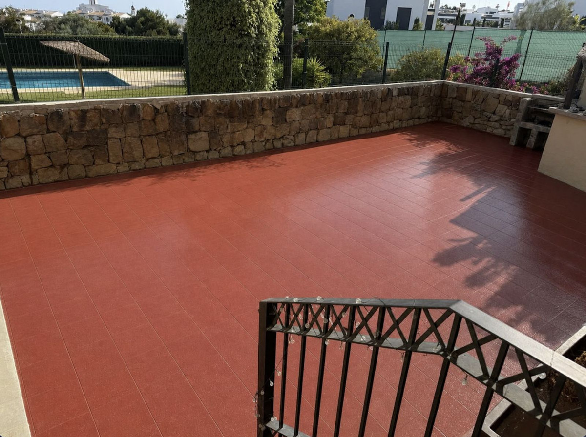 3 Bed Apartment for sale in Estepona Costa Del Sol, Málaga, Spain