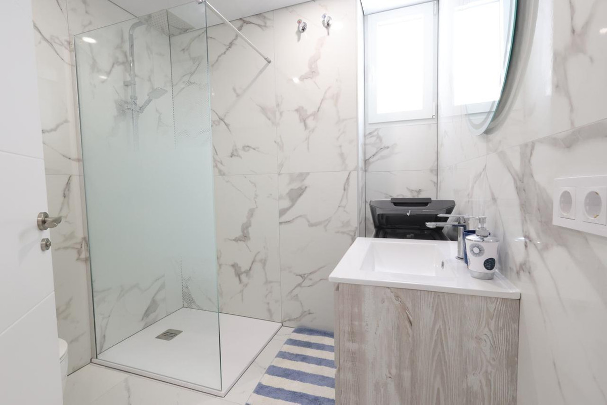 3 Bed Apartment for sale in Torrevieja Costa Blanca, Alicante, Spain