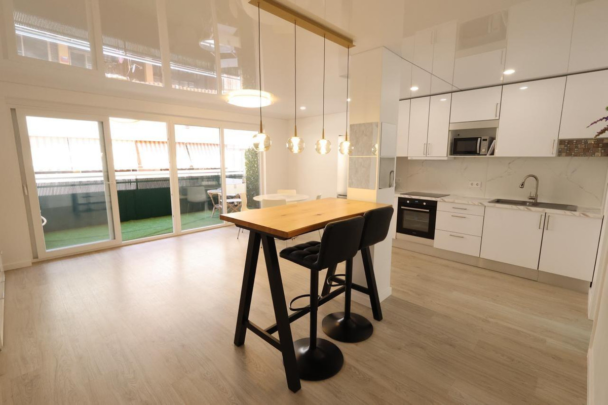 3 Bed Apartment for sale in Torrevieja Costa Blanca, Alicante, Spain