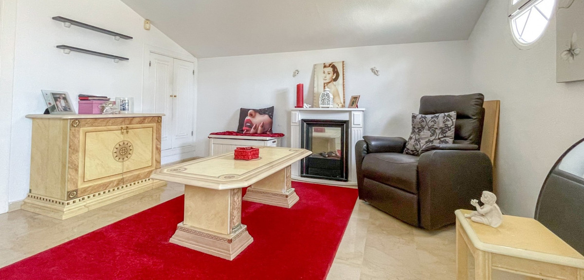 4 Bed Townhouse for sale in La Rioja Costa Blanca, Alicante, Spain