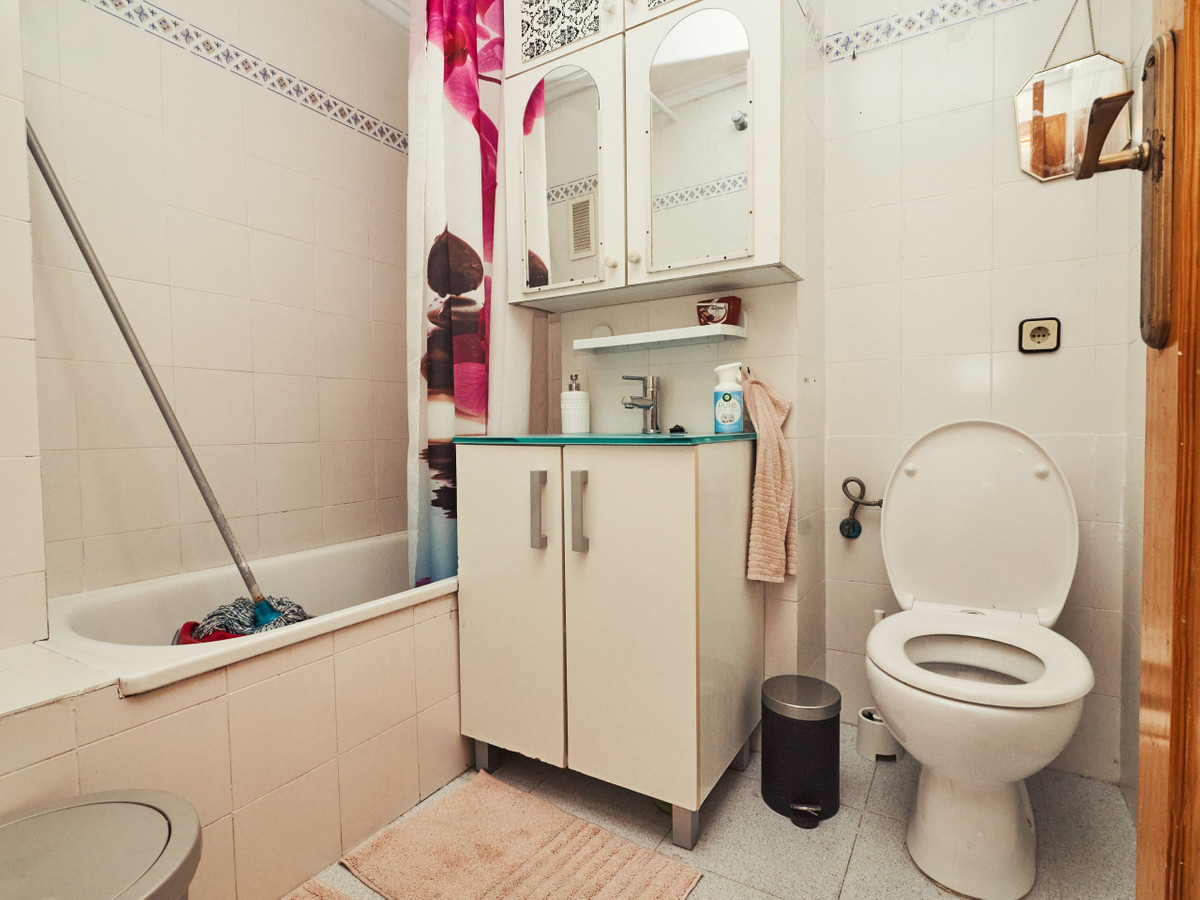 2 Bed Apartment for sale in Torrevieja Costa Blanca, Alicante, Spain