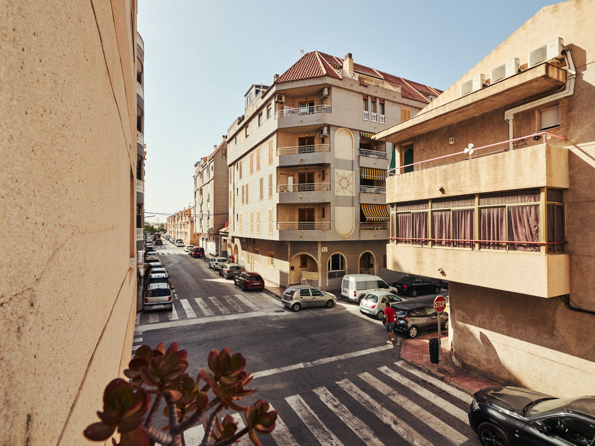 2 Bed Apartment for sale in Torrevieja Costa Blanca, Alicante, Spain