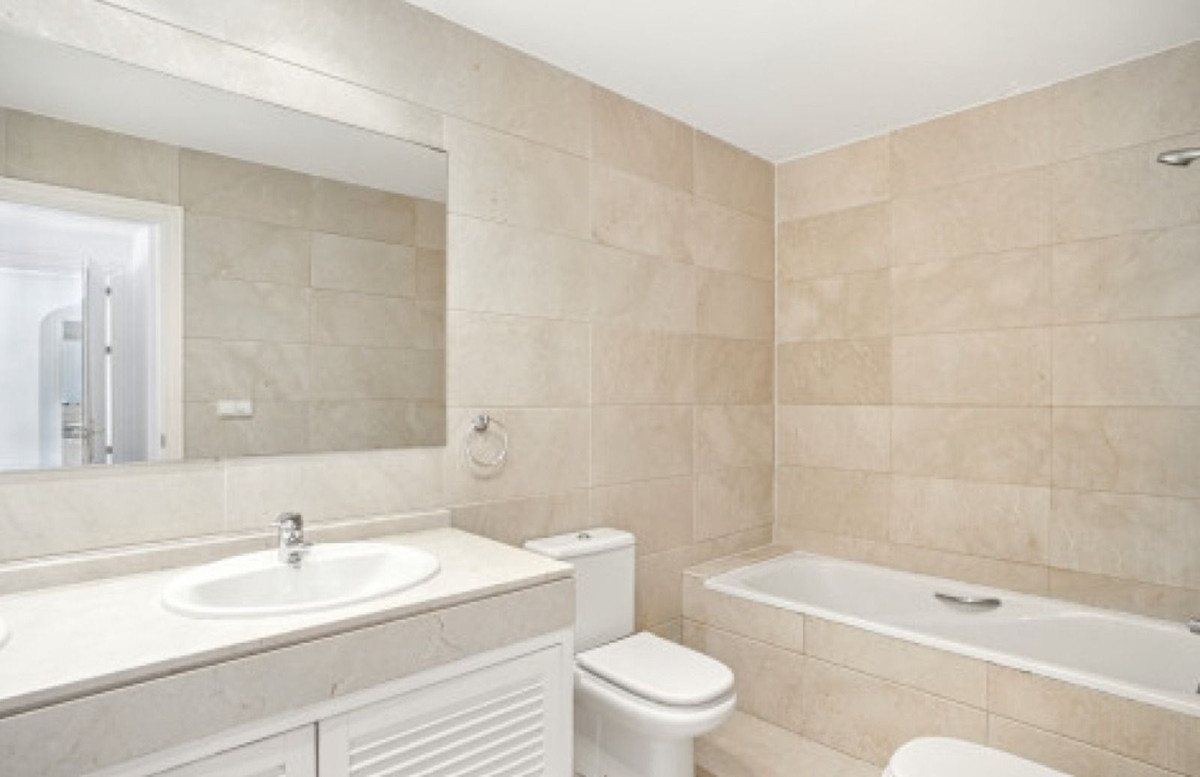 4 Bed Townhouse for sale in Los Arqueros Costa Del Sol, Málaga, Spain
