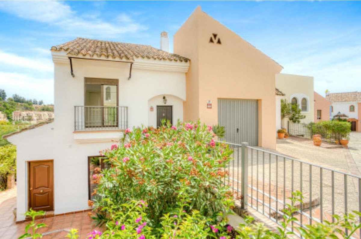 4 Bed Townhouse for sale in Los Arqueros Costa Del Sol, Málaga, Spain