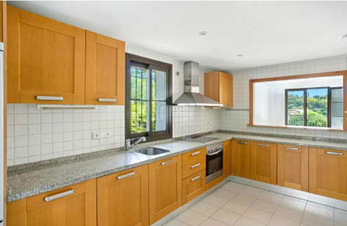 4 Bed Townhouse for sale in Los Arqueros Costa Del Sol, Málaga, Spain