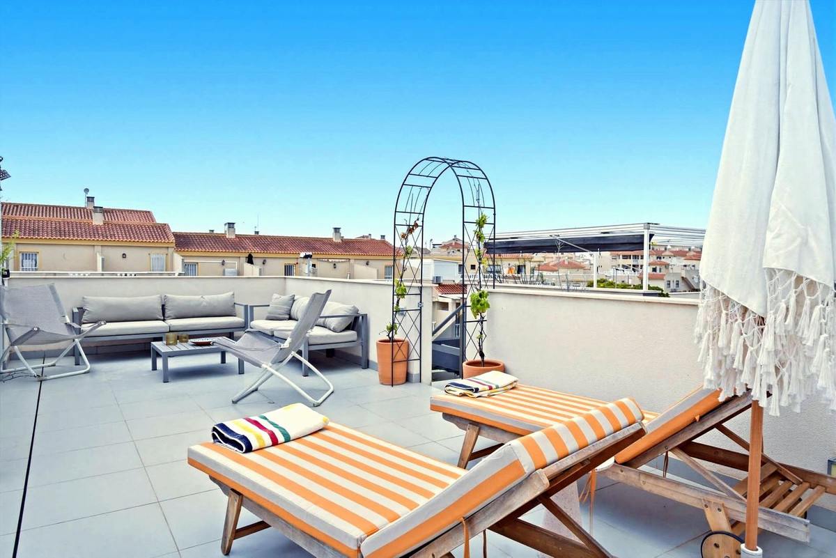 3 Bed Apartment for sale in Guardamar Del Segura Costa Blanca, Alicante, Spain