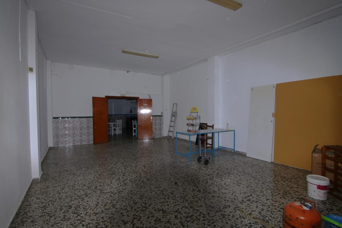1 Bed Commercial unit for sale in Fuengirola Costa Del Sol, Málaga, Spain