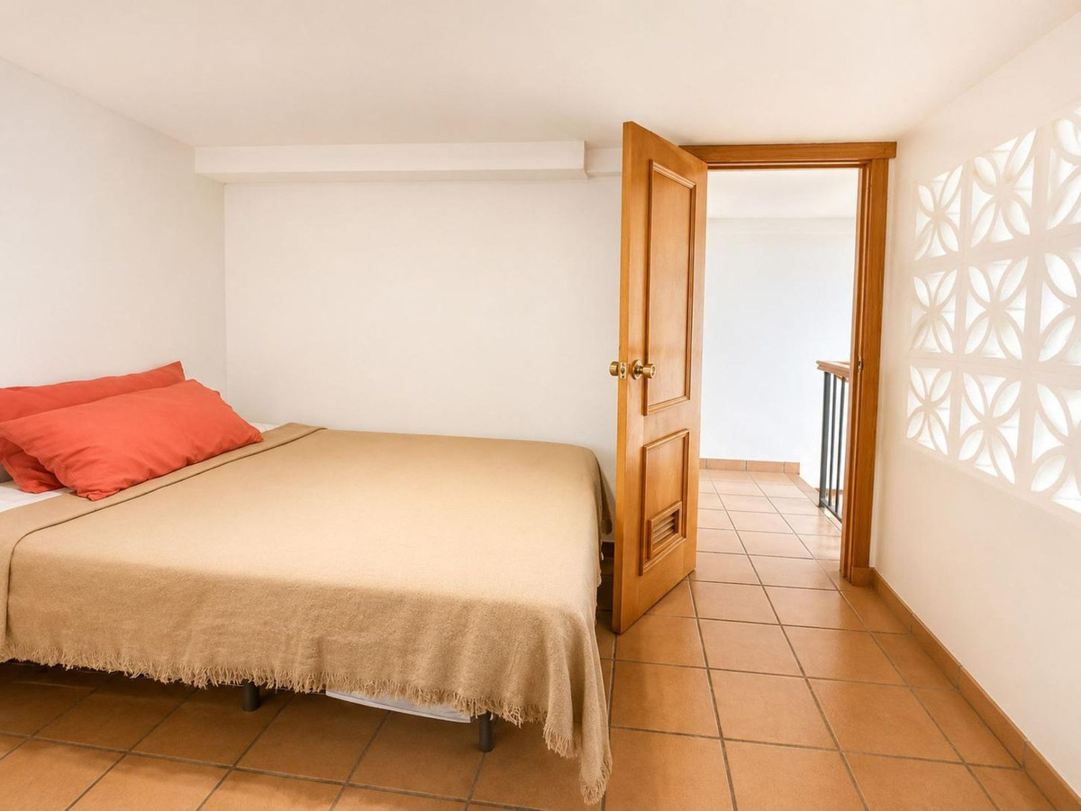 1 Bed Apartment for sale in Arroyo De La Miel Costa Del Sol, Málaga, Spain