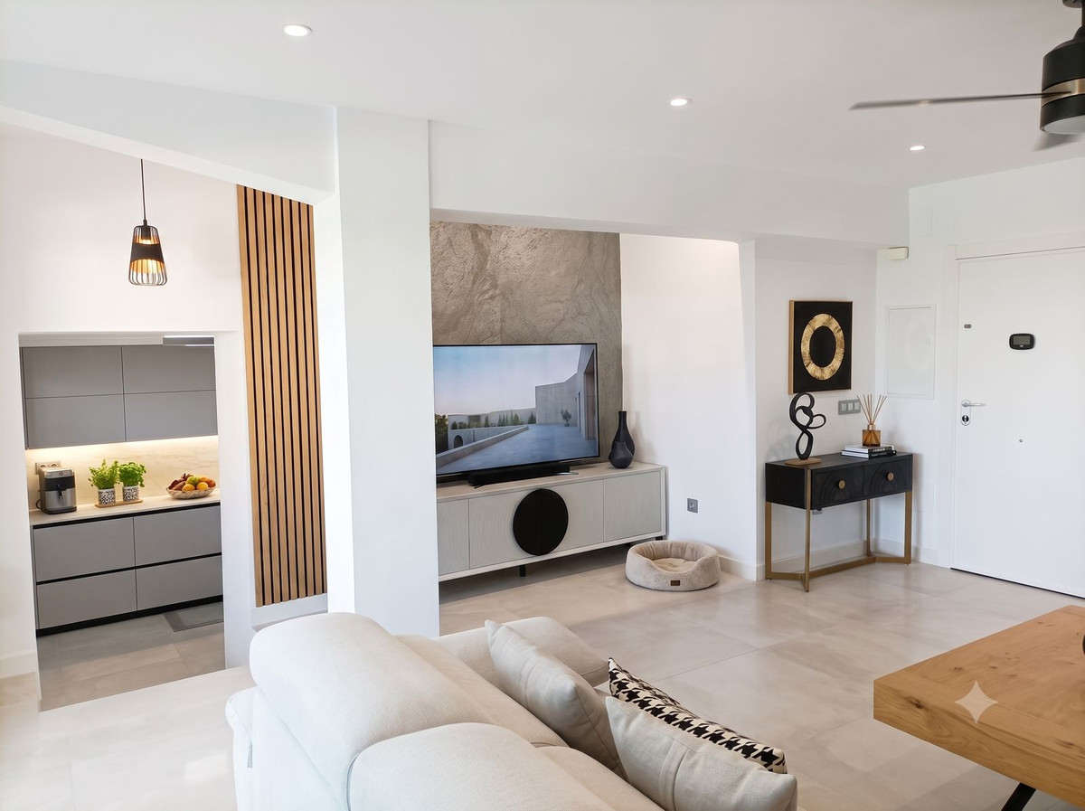 Se vende Apartamento Planta Media de 3 dormitorios en Costa Del Sol, Málaga, España