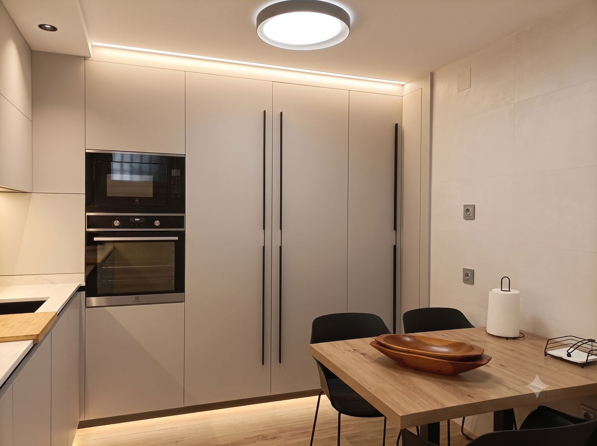 Se vende Apartamento Planta Media de 3 dormitorios en Costa Del Sol, Málaga, España
