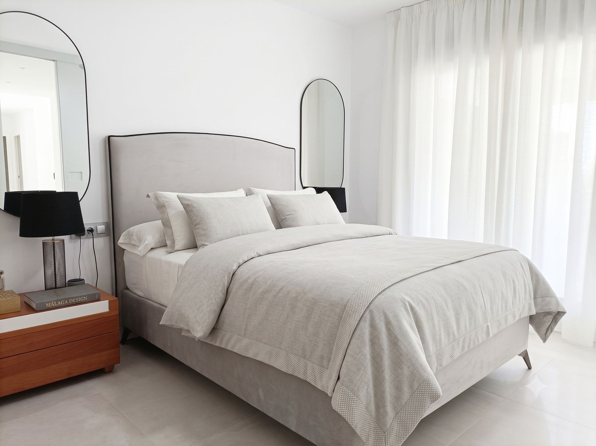 Se vende Apartamento Planta Media de 3 dormitorios en Costa Del Sol, Málaga, España