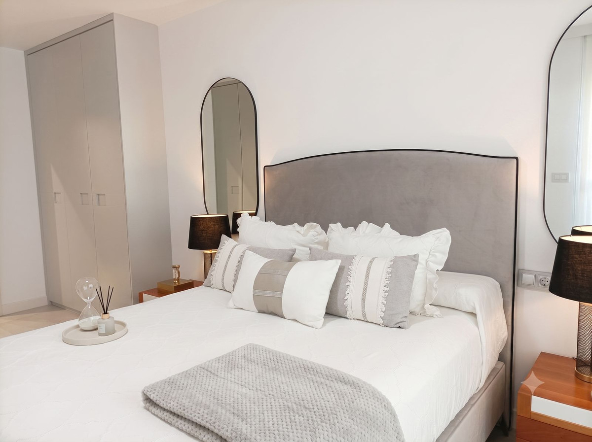 Se vende Apartamento Planta Media de 3 dormitorios en Costa Del Sol, Málaga, España