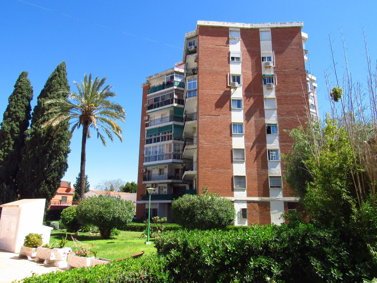 2 Bed Apartment for sale in Torremolinos Centro Costa Del Sol, Málaga, Spain