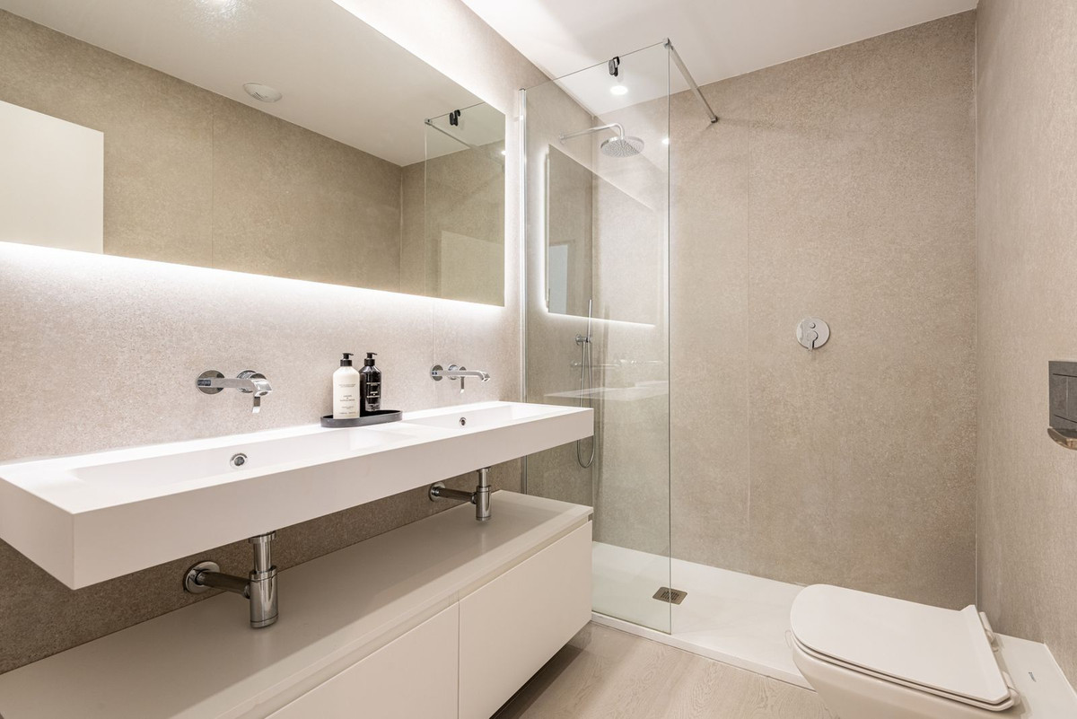 2 Bed Apartment for sale in Altos De Los Monteros Costa Del Sol, Málaga, Spain