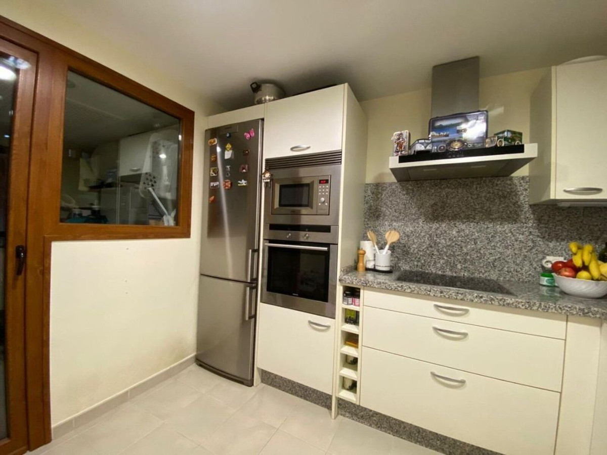 2 Bed Apartment for sale in Atalaya Costa Del Sol, Málaga, Spain