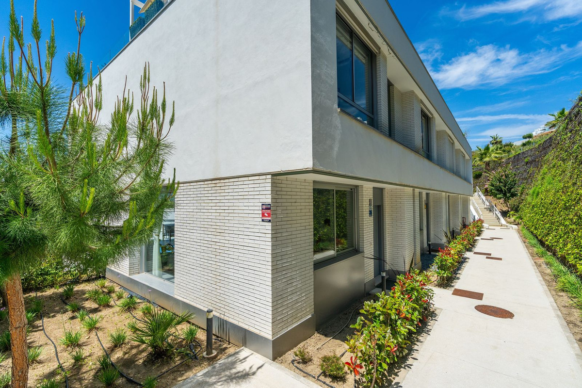 3 Bed Townhouse for sale in Cancelada Costa Del Sol, Málaga, Spain