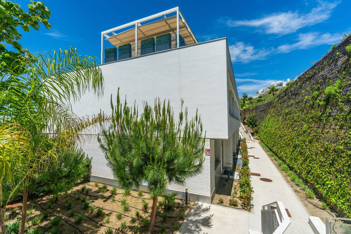 3 Bed Townhouse for sale in Cancelada Costa Del Sol, Málaga, Spain