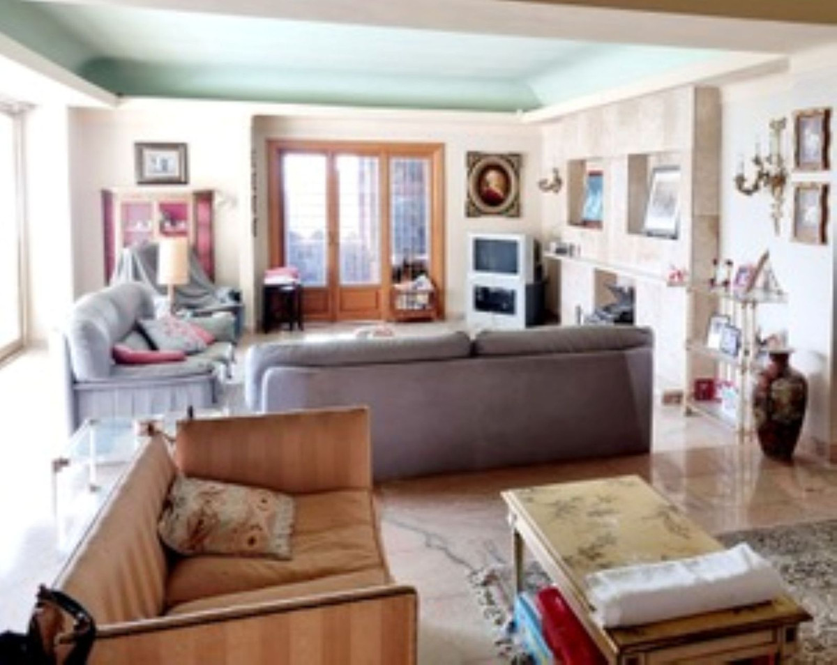 4 Bed Townhouse for sale in Benalmadena Costa Del Sol, Málaga, Spain