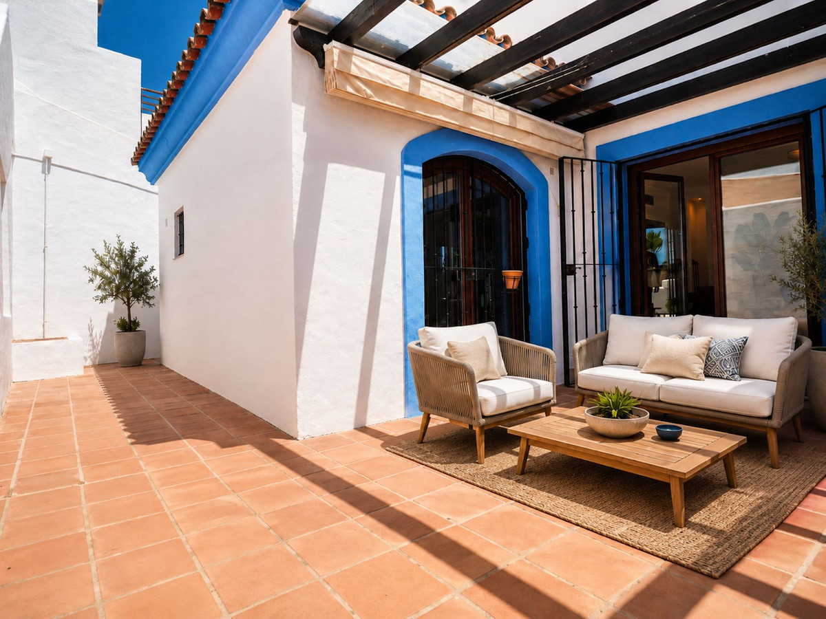 4 Bed Townhouse for sale in Los Arqueros Costa Del Sol, Málaga, Spain