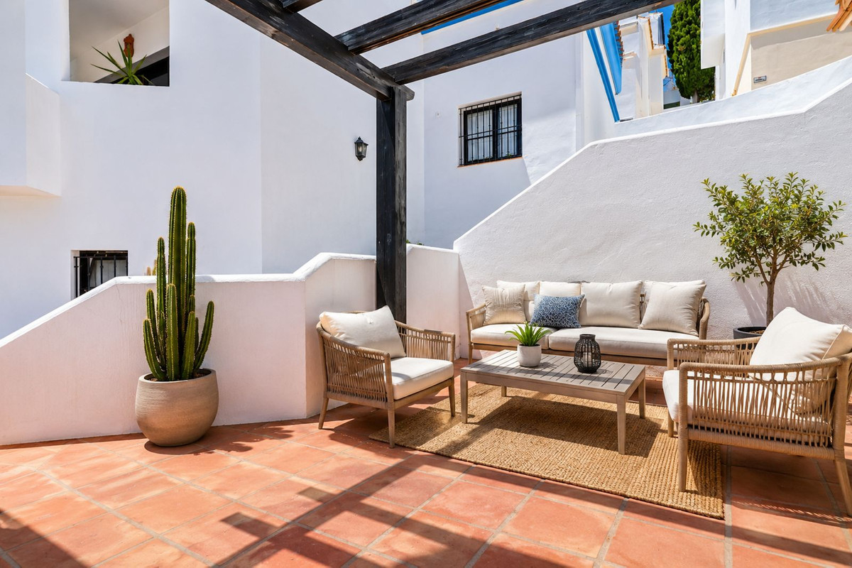 4 Bed Townhouse for sale in Los Arqueros Costa Del Sol, Málaga, Spain