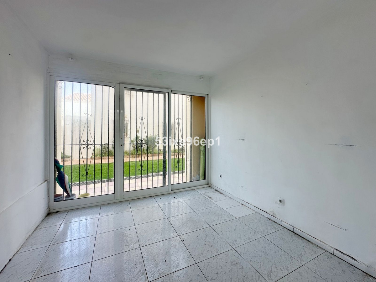 1 Bed Apartment for sale in New Golden Mile Costa Del Sol, Málaga, Spain