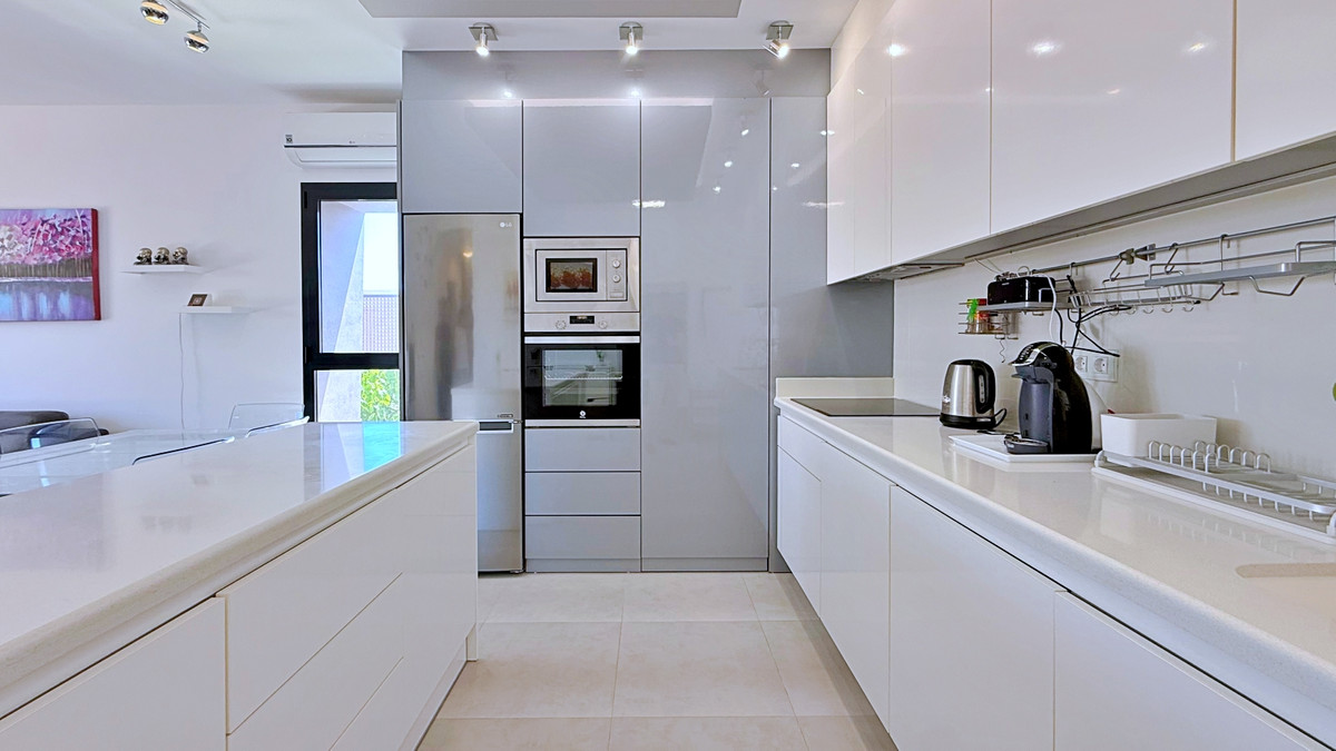 3 Bed Apartment for sale in Torre De La Horadada Costa Blanca, Alicante, Spain
