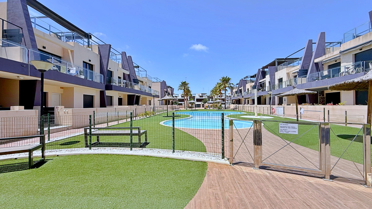 3 Bed Apartment for sale in Torre De La Horadada Costa Blanca, Alicante, Spain