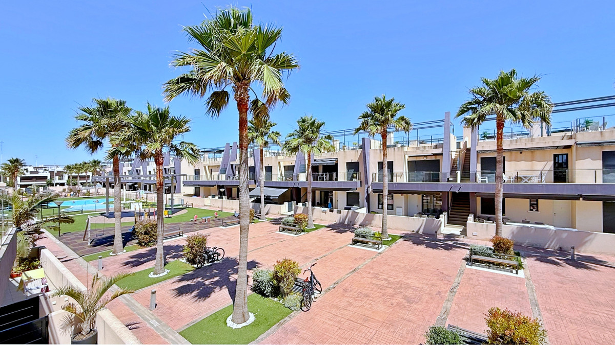 3 Bed Apartment for sale in Torre De La Horadada Costa Blanca, Alicante, Spain