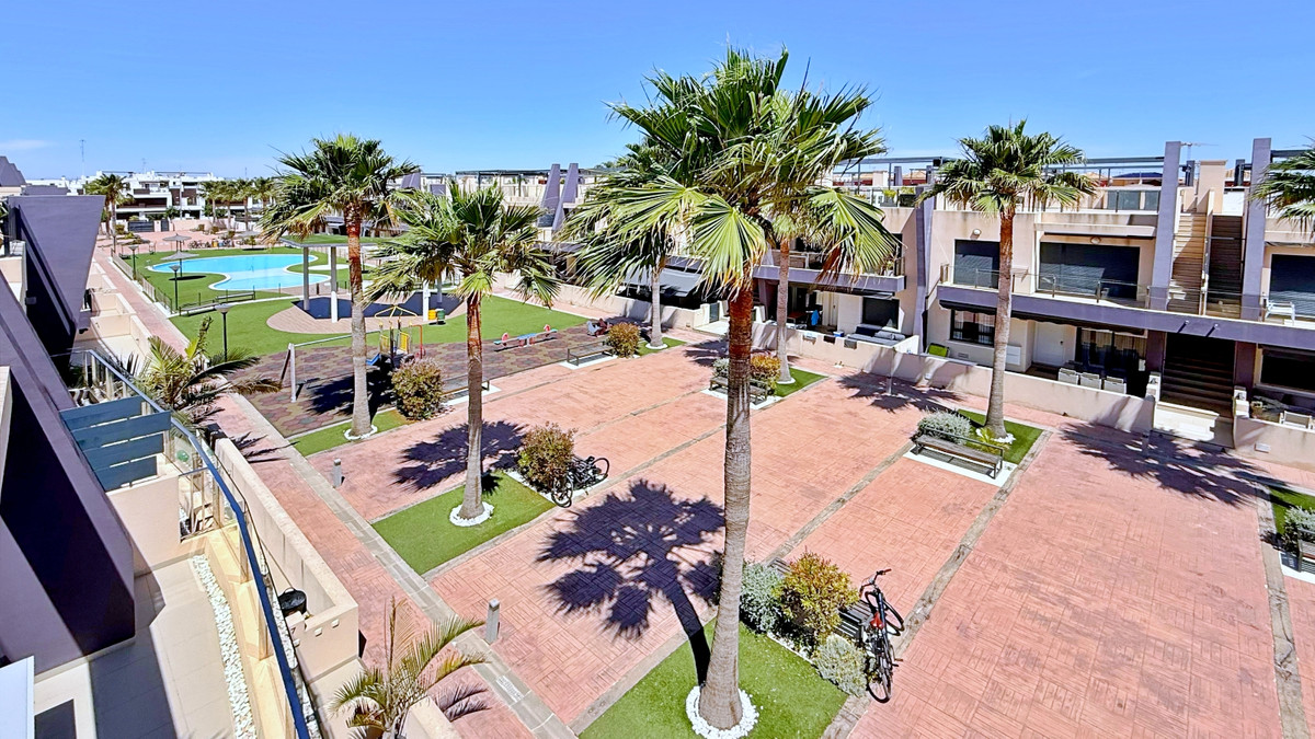3 Bed Apartment for sale in Torre De La Horadada Costa Blanca, Alicante, Spain