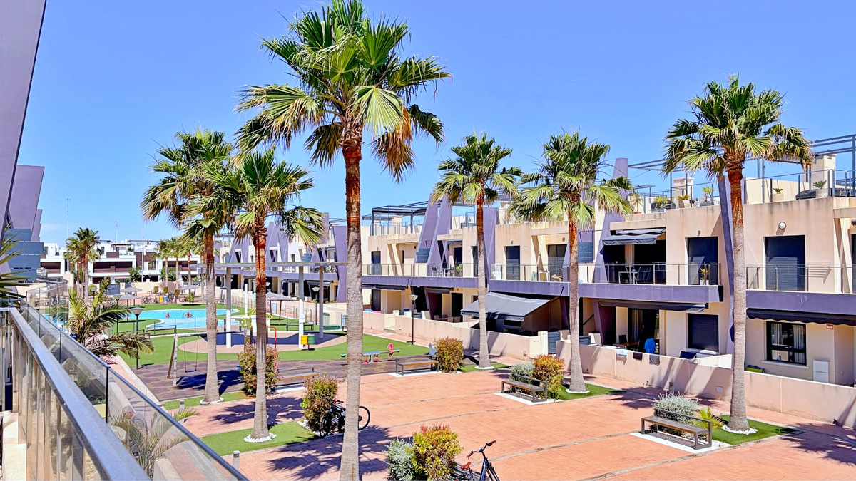 3 Bed Apartment for sale in Torre De La Horadada Costa Blanca, Alicante, Spain